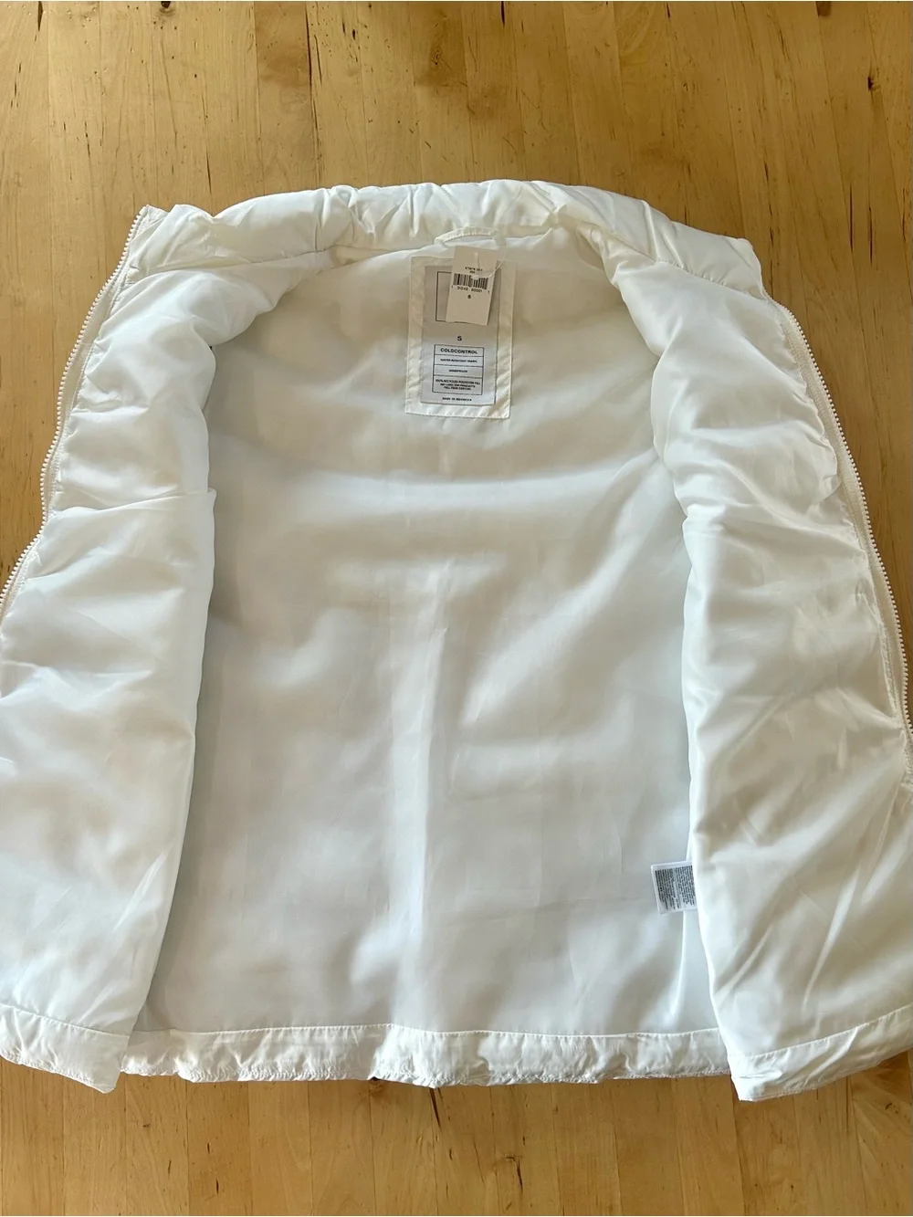 GAP ColdControl Lightweight Puffer Vest White Size S NWT
